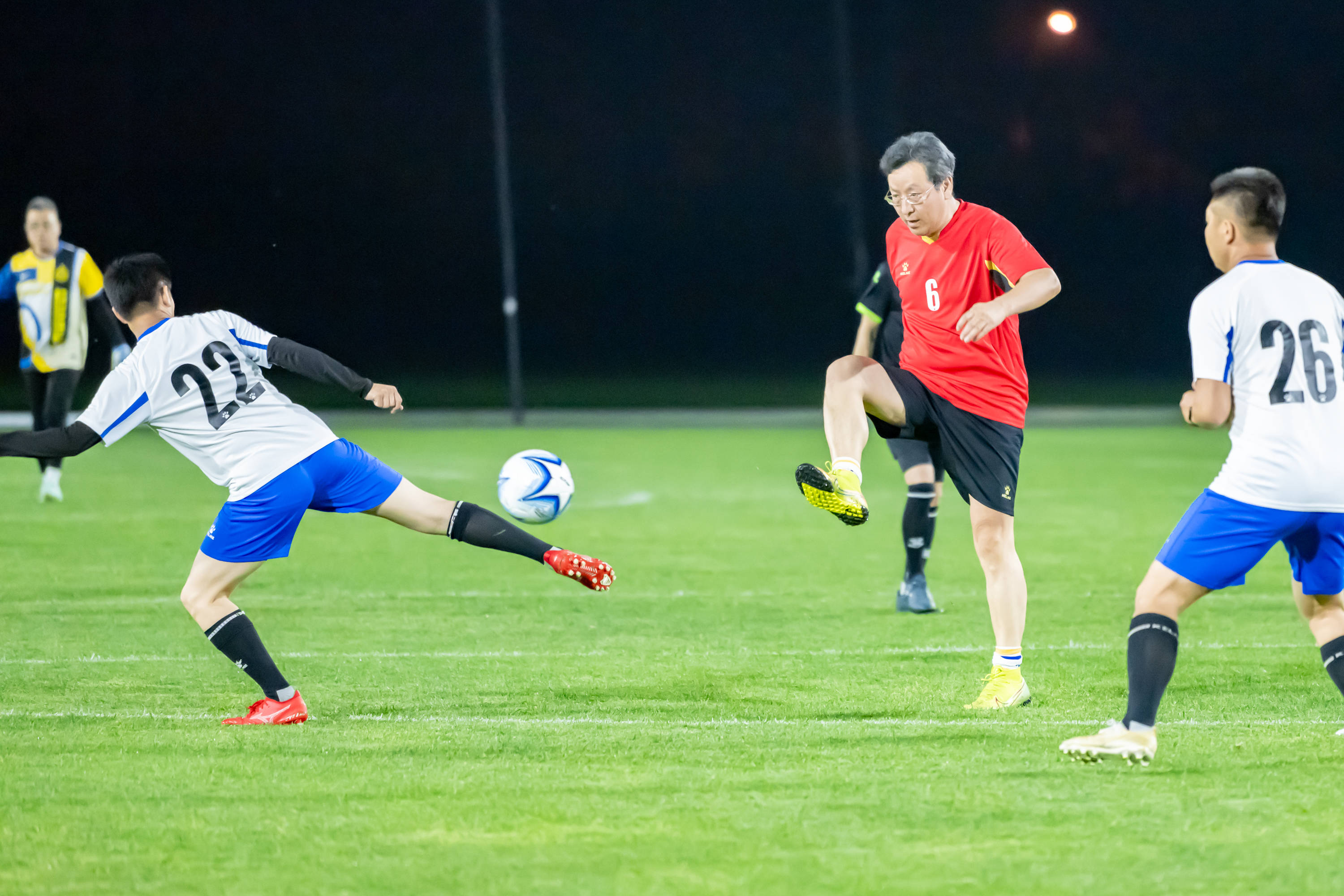 汇聚了四十 汇聚了四十