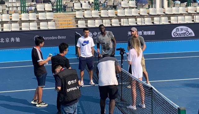 体积光与飞 体积光与飞