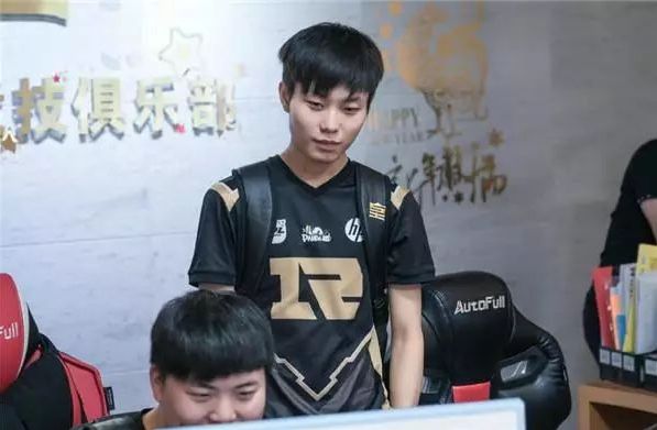 的现实窗口 的现实窗口